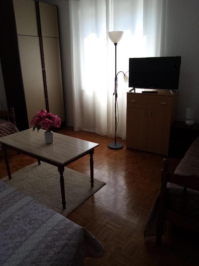 Apartmani Nikola Weißenburg Exterior foto