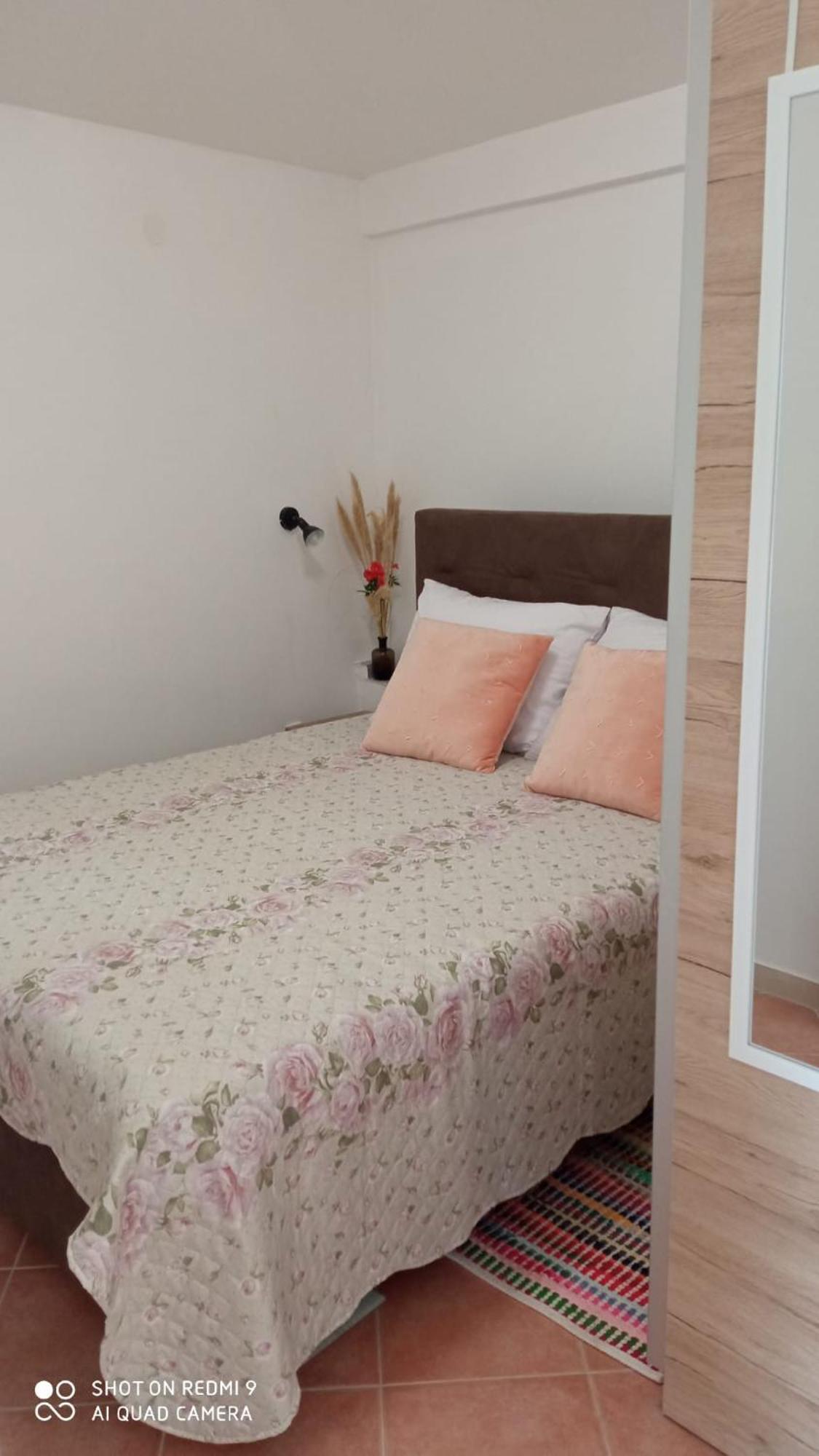 Apartmani Nikola Weißenburg Exterior foto